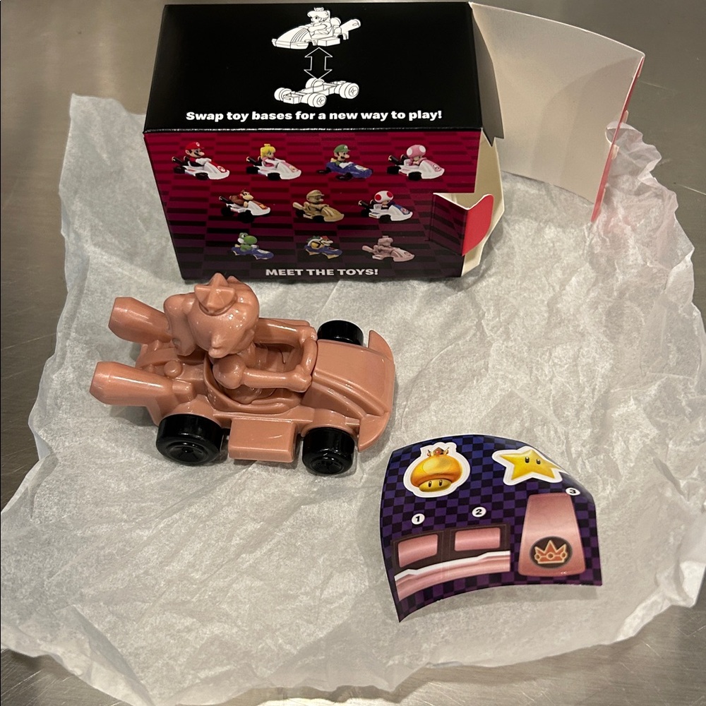 Nintendo Pink Gold Peach Kart - Mario Kart 8 Deluxe - Picture 3 of 3